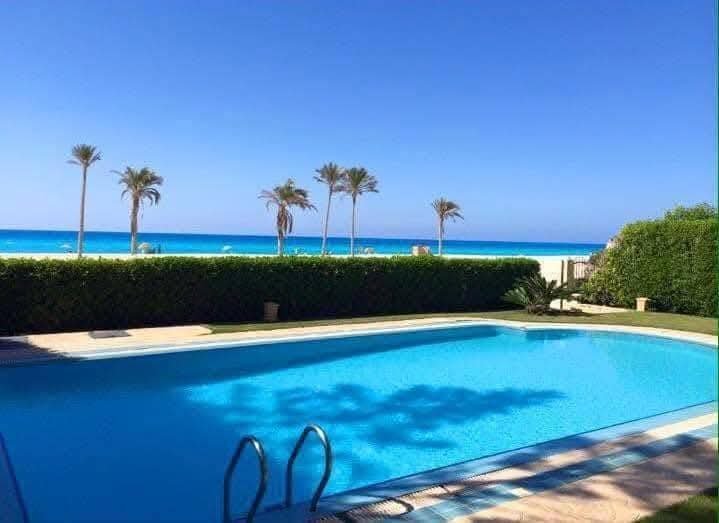 فيلا للايجار Golden Beach مميزه صف اول بحر ٧ غرف ومكيفه بالكامل