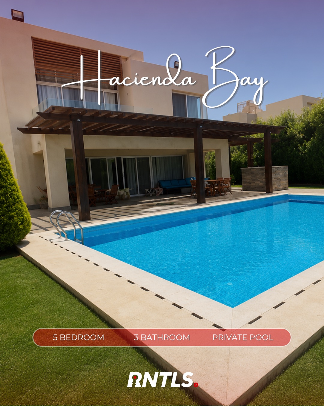 Standalone villa with private pool for rent in Hacienda Bay.