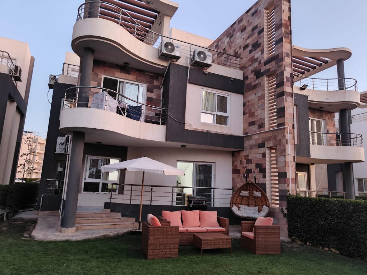 Stunning pool view villa with modern furniture and air conditionined
