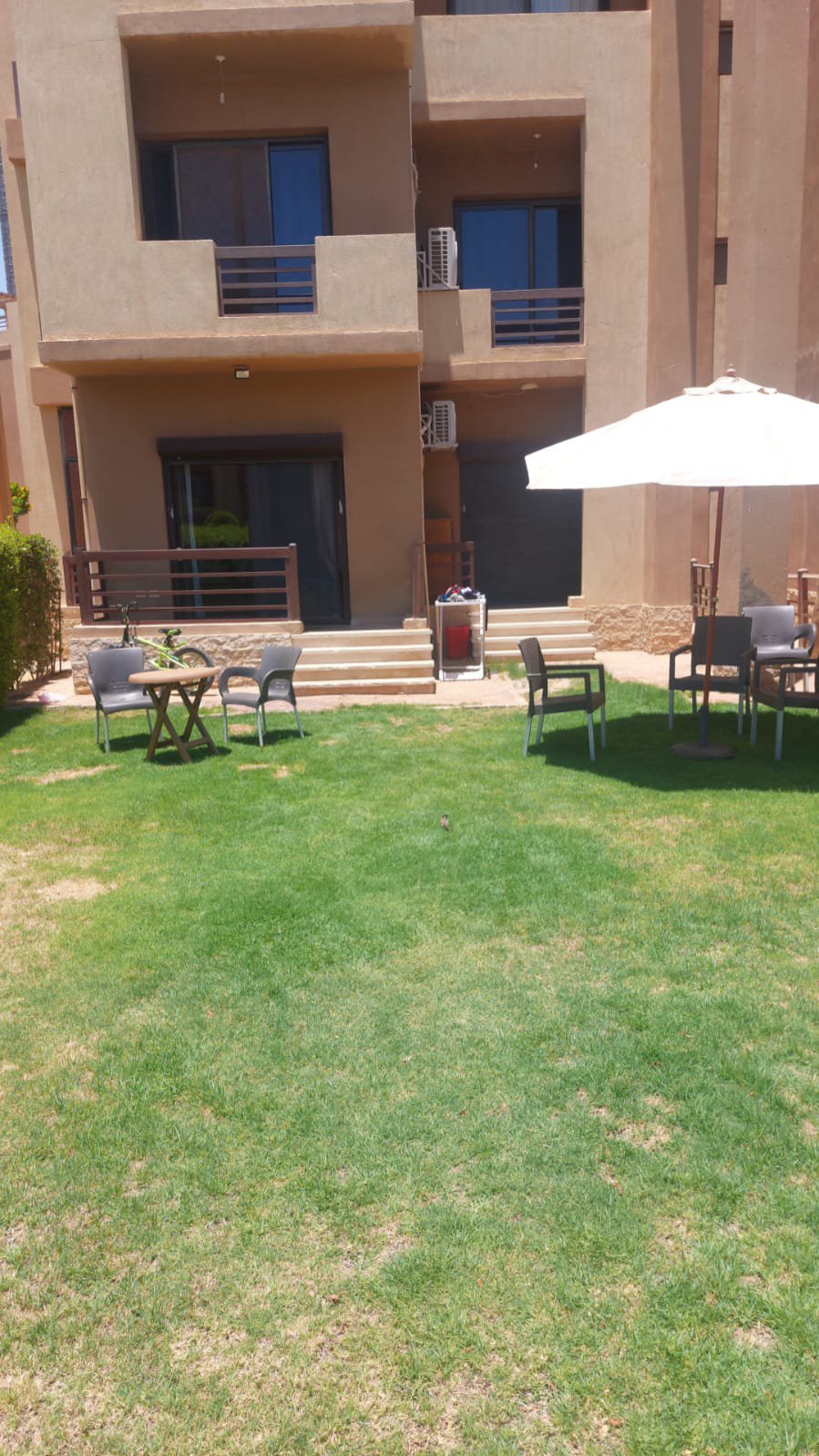 Chalet with a Lagoon and Pool View photo 3