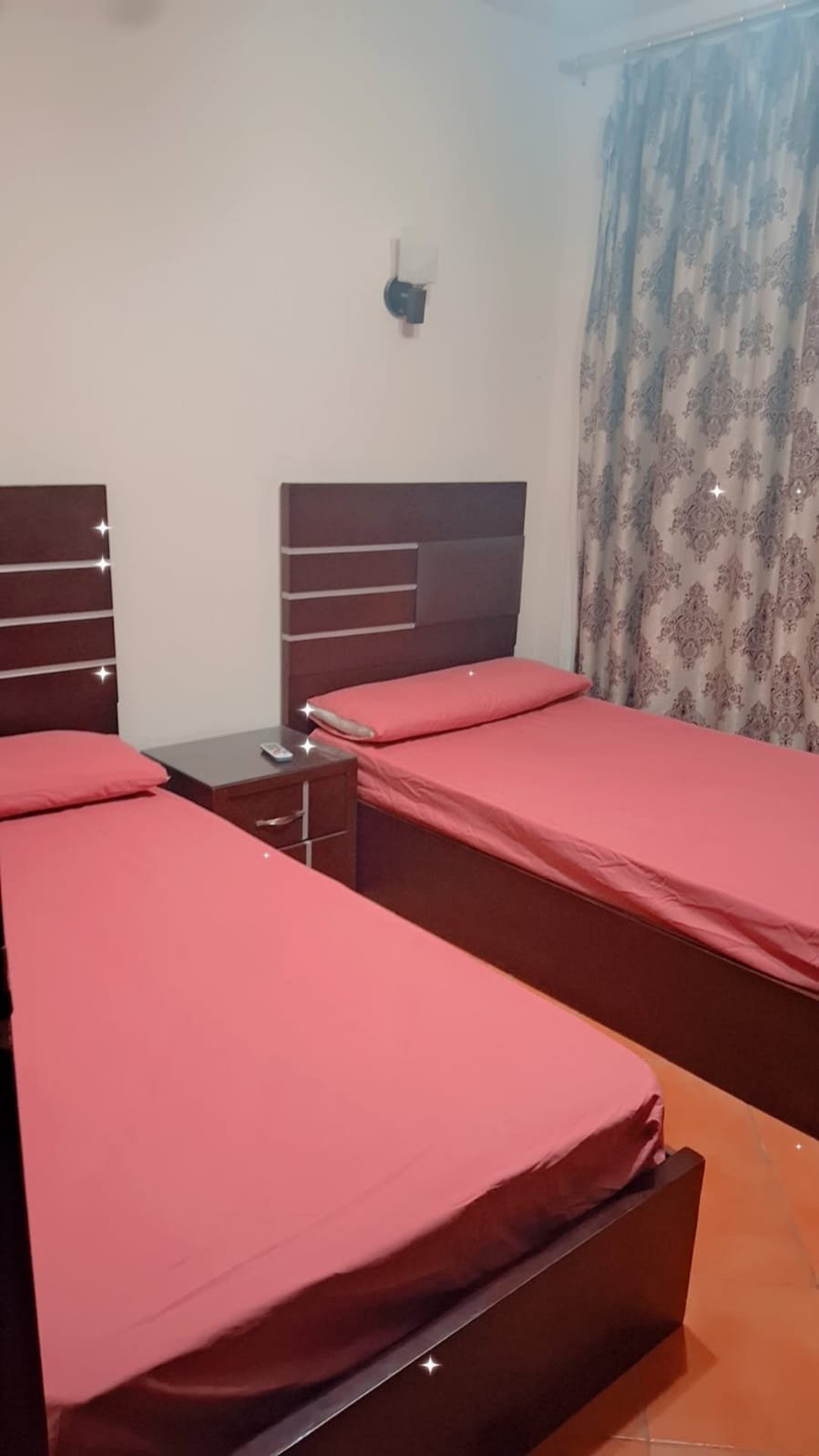 شاليه غرفتين وصاله كبيره ومطبخ وتراس وحمامين photo 2