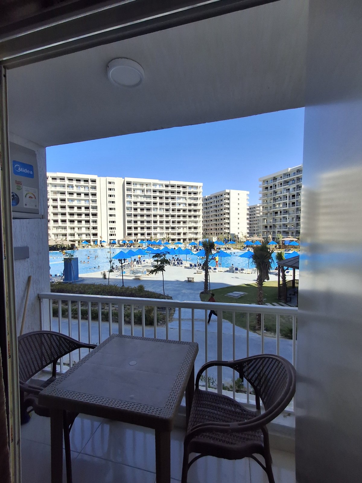 Fantastical studio directly on the aqua fully air-conditioned hotel 👌 furnishin