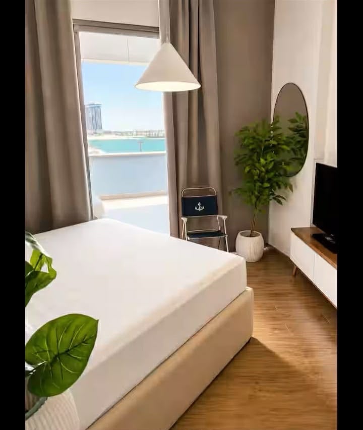 Direct Sea View Stylish & Cozy Apartment