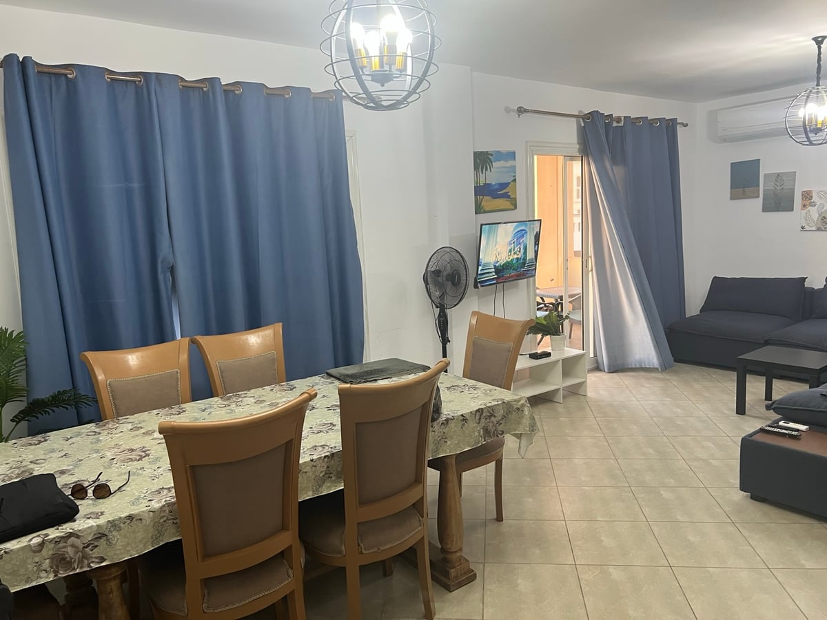 Triplex  4 rooms  4 bathrooms  3 floors  First floor reception, kitchen, travel,