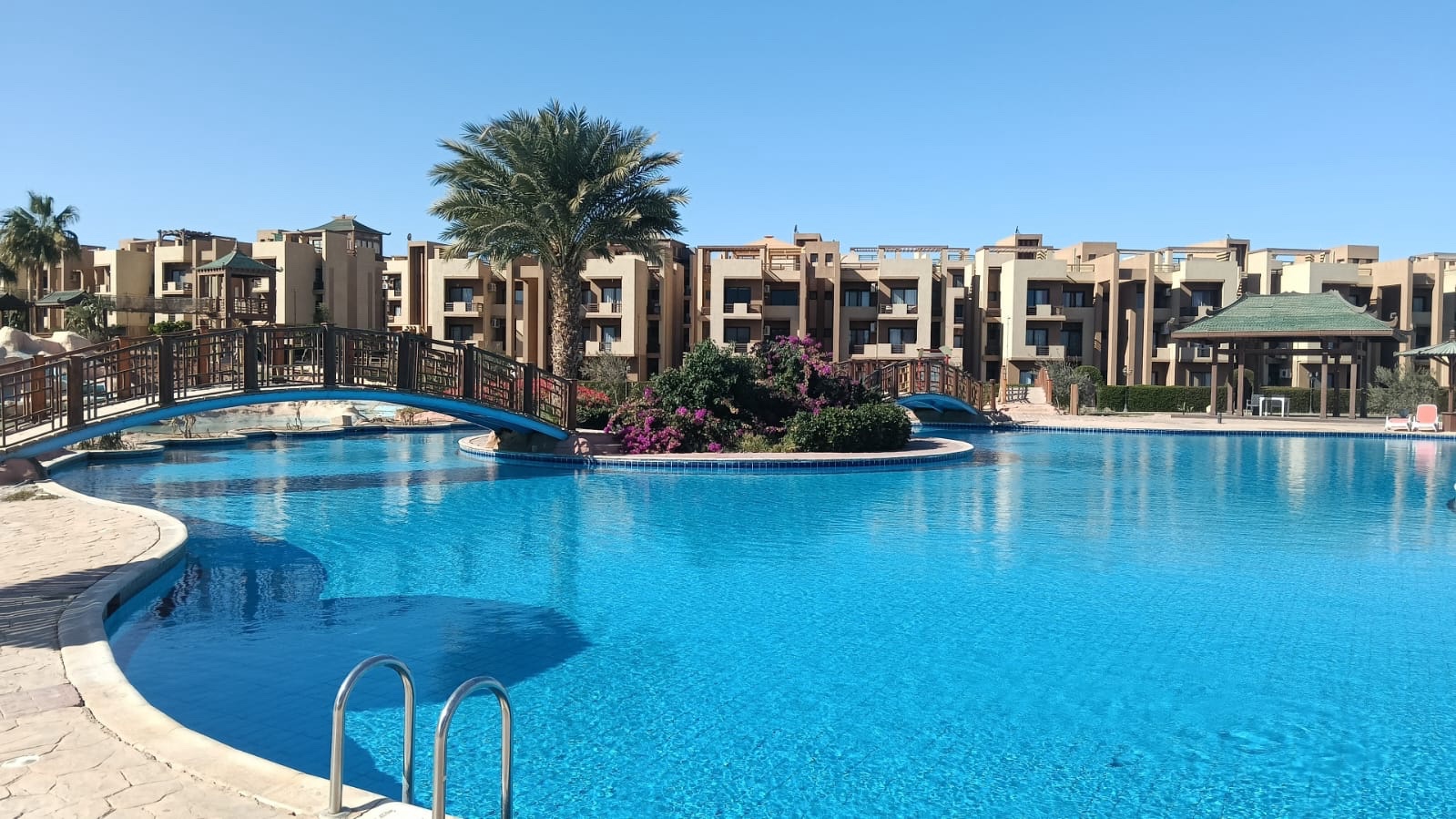 Amazing Chalet at Bluebay Asian Resort شالية فندقي بقرية بلوباي آسيا السخنة photo 3
