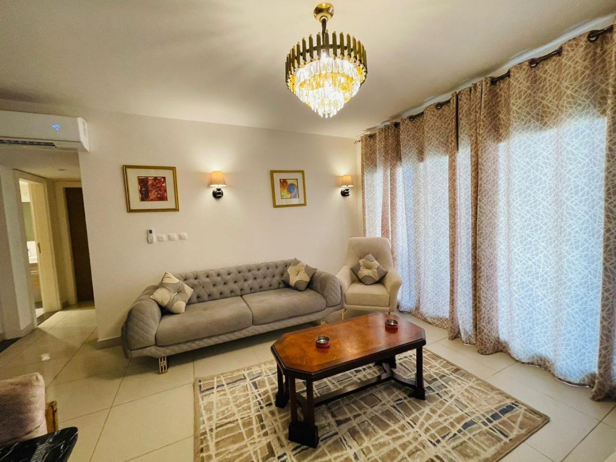 📍marassi marina 2
Chalet 2 bedrooms
1 master room 
2 bathrooms 
4 bed 
Pool vie