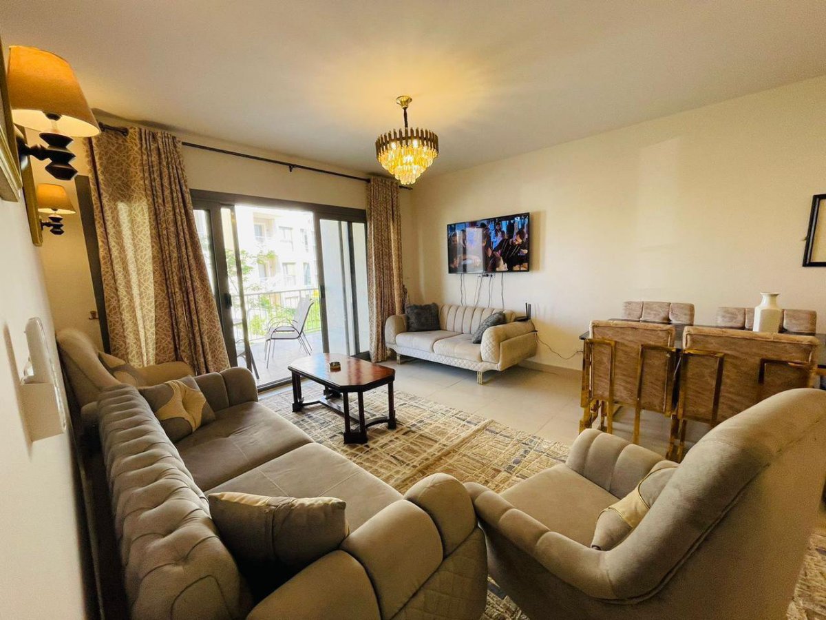 📍marassi marina 2
Chalet 2 bedrooms
1 master room 
2 bathrooms 
4 bed 
Pool vie photo 2