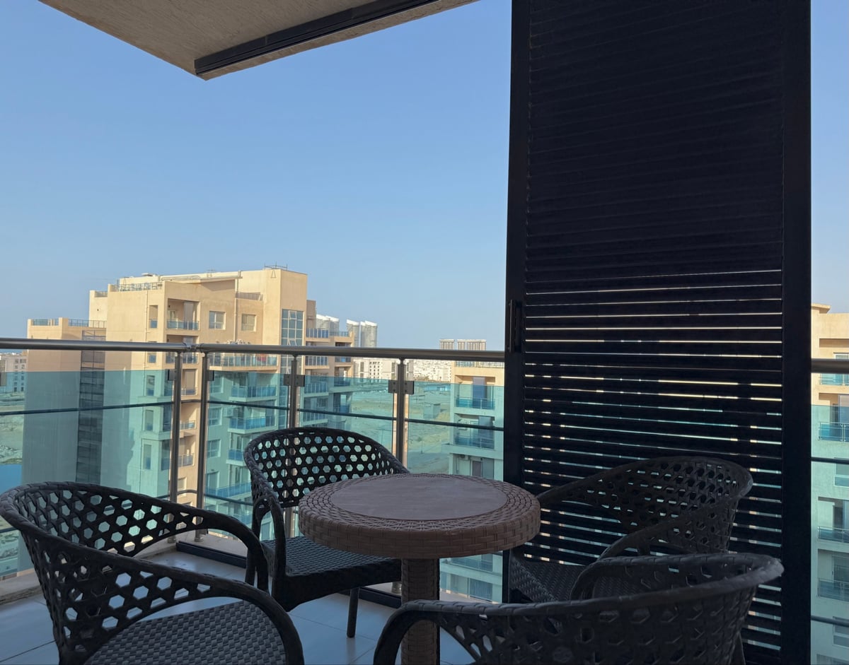 2BR Down Town New Alamein photo 3