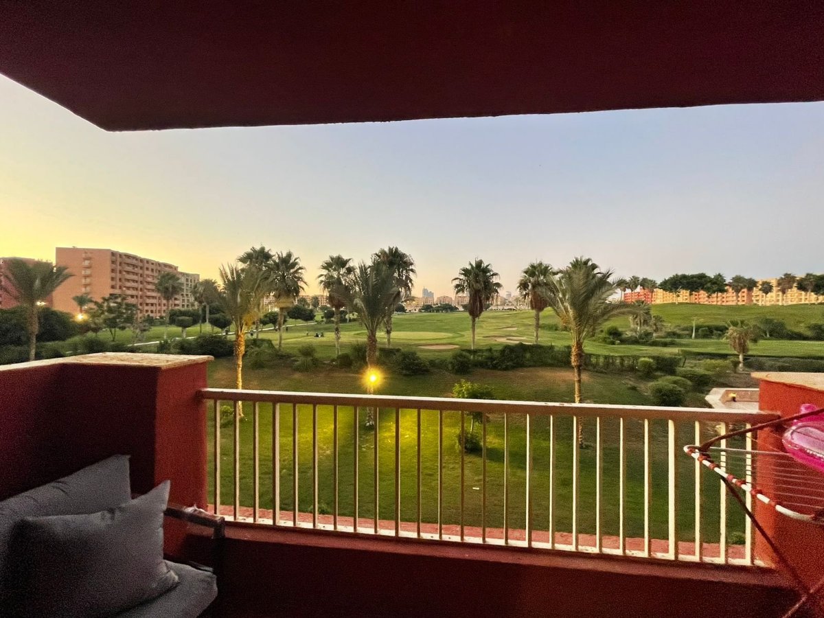 🔥  – بورتو جولف مارينا 
🏡 عمارة ٢٩ – دور تاني
🛏️ 2 غرف نوم – مكيف بالكامل
🛋️ photo 2