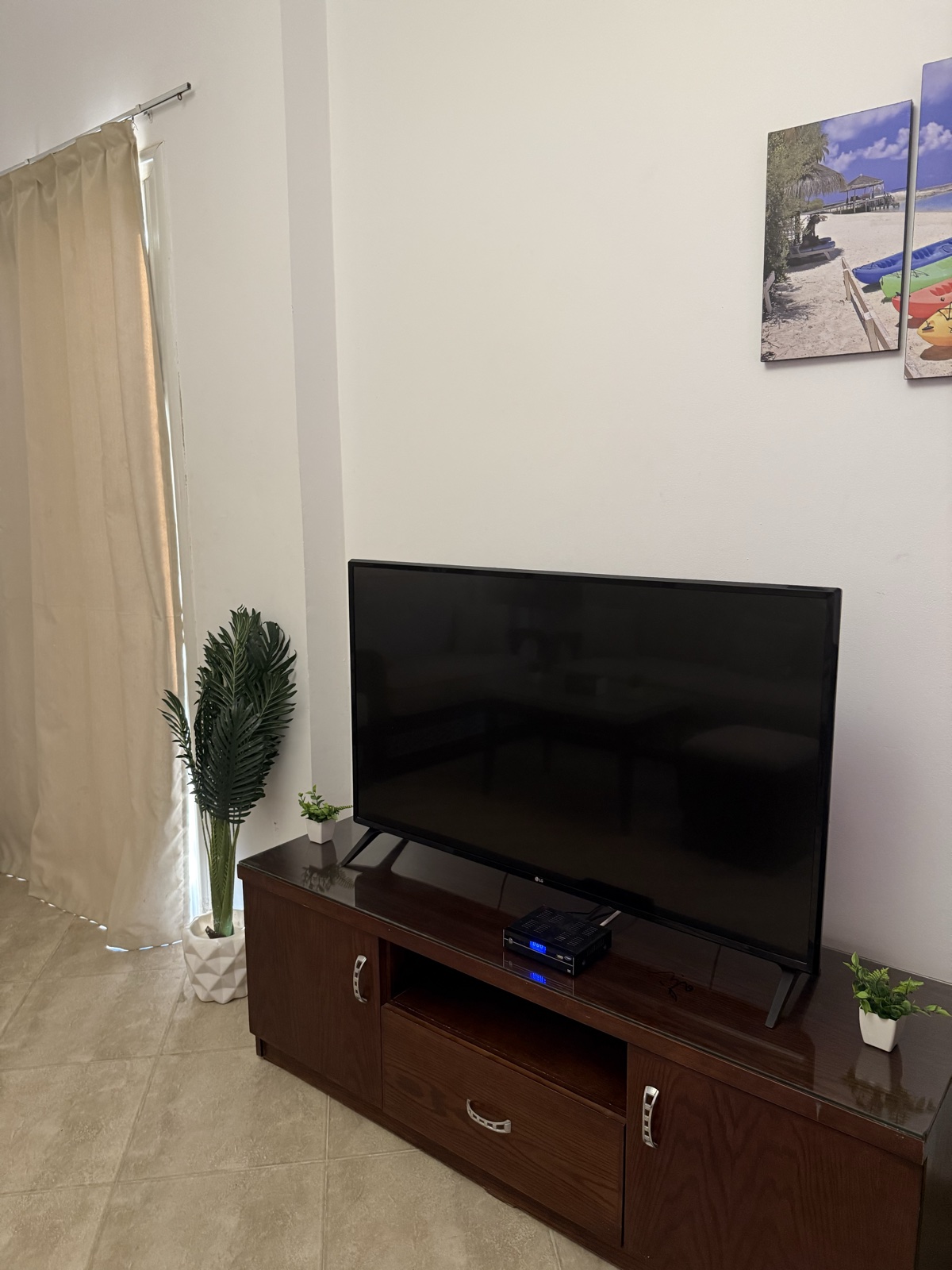 Amwaj sea view 2 br photo 3