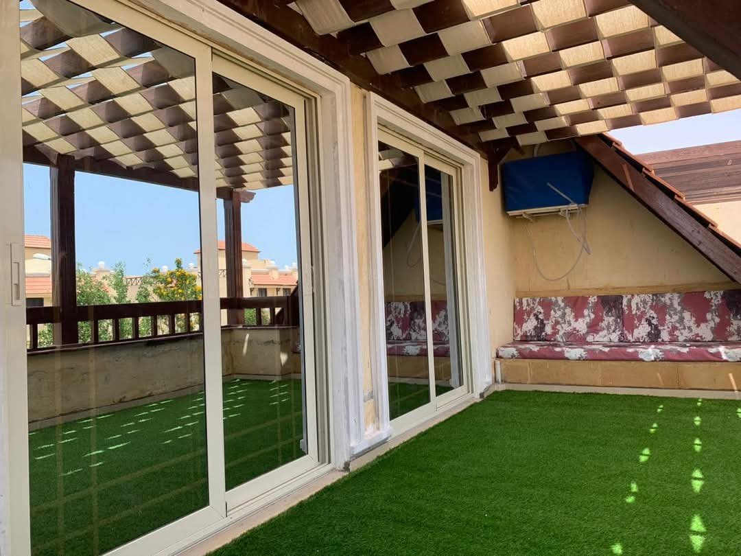 Charming Private Villa, 4th Row from the Sea + Golf Cart photo 2