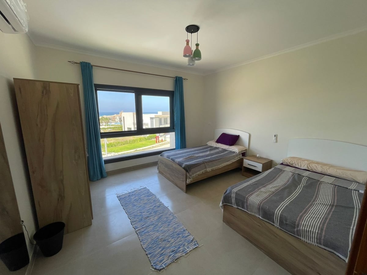 A stunning chalet, first row after the villas photo 2
